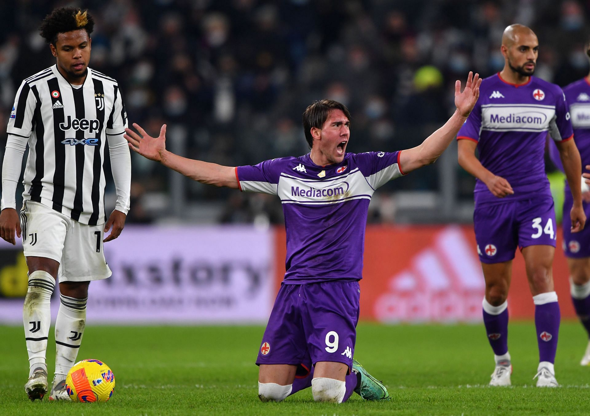 Arsenal's chances of signing Dusan Vlahovic have vastly improved.